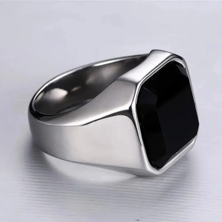 Clean Onyx Ring